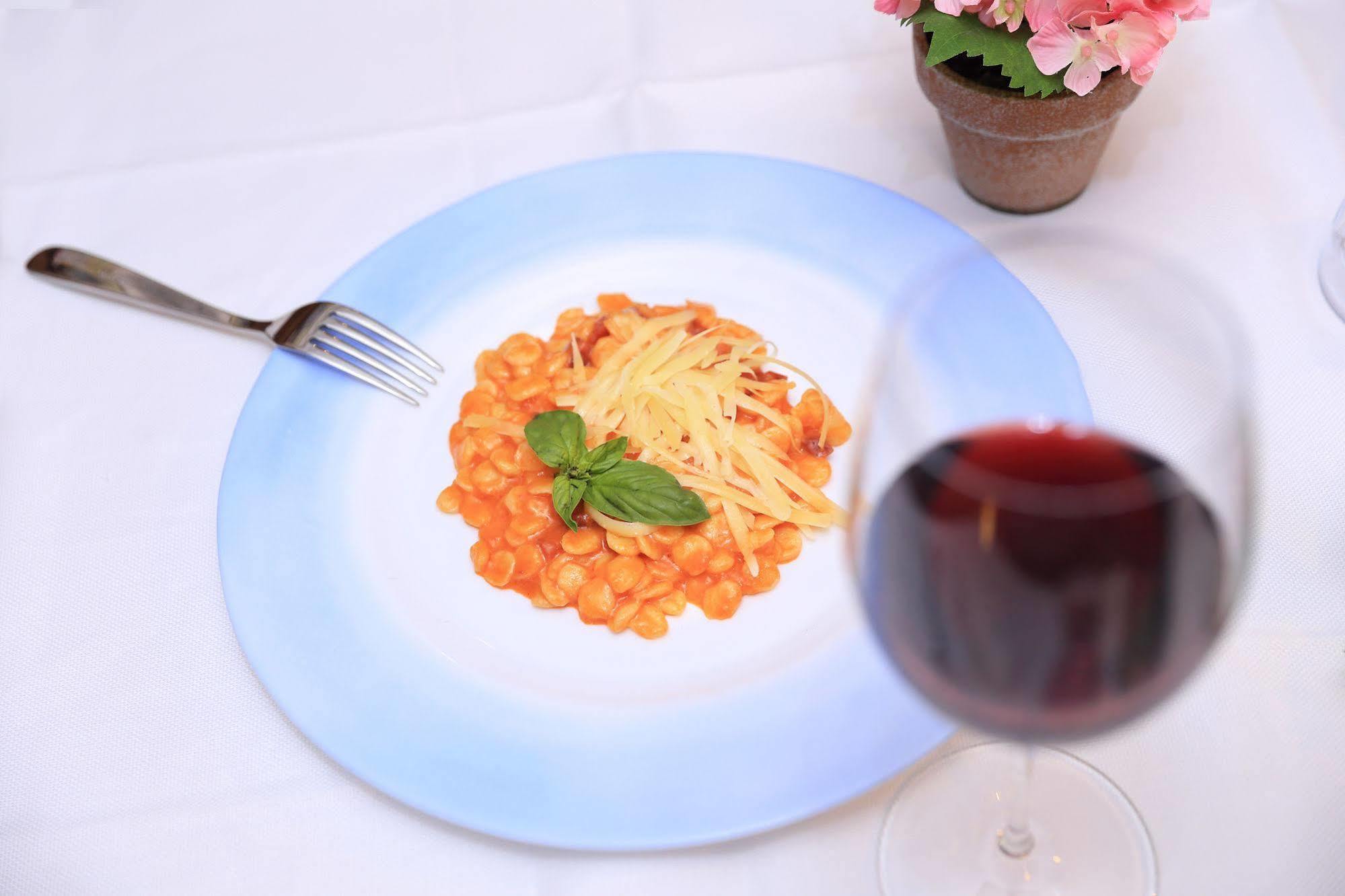 Hotel Ristorante S'Astore Benetutti Экстерьер фото