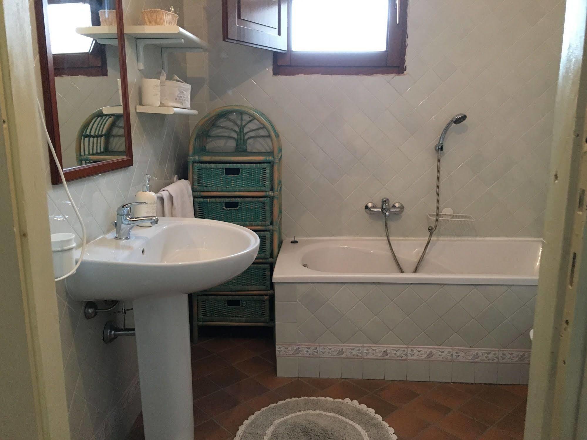 Hotel Ristorante S'Astore Benetutti Экстерьер фото